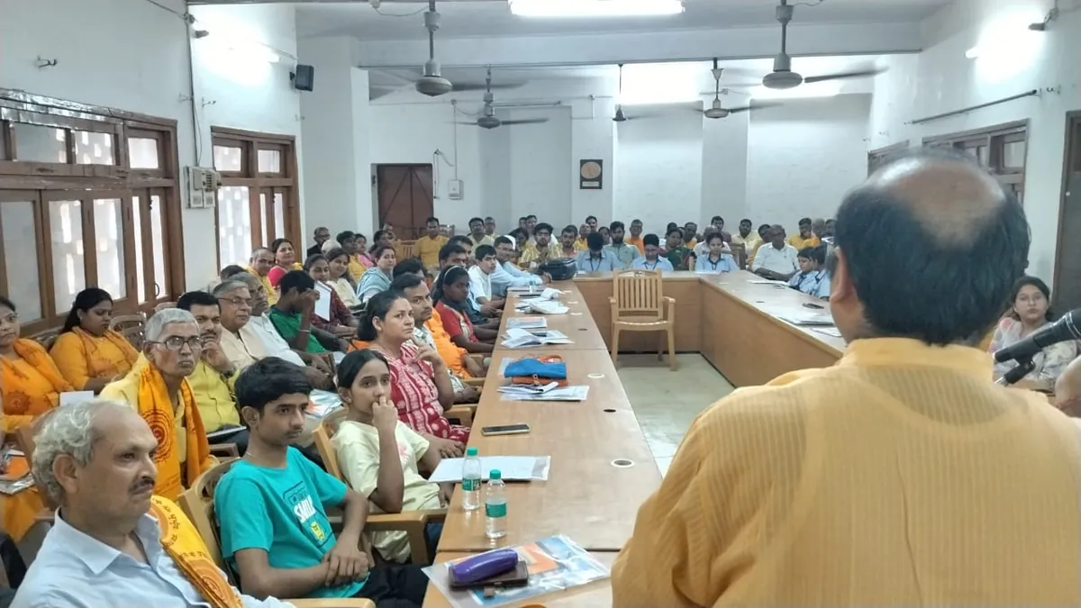 लखनऊ में युवा दिव्य जागरण कार्यशाला आयोजित, 95 युवाओं ने लिया राष्ट्र निर्माण एवं व्यक्तित्व विकास का संकल्प