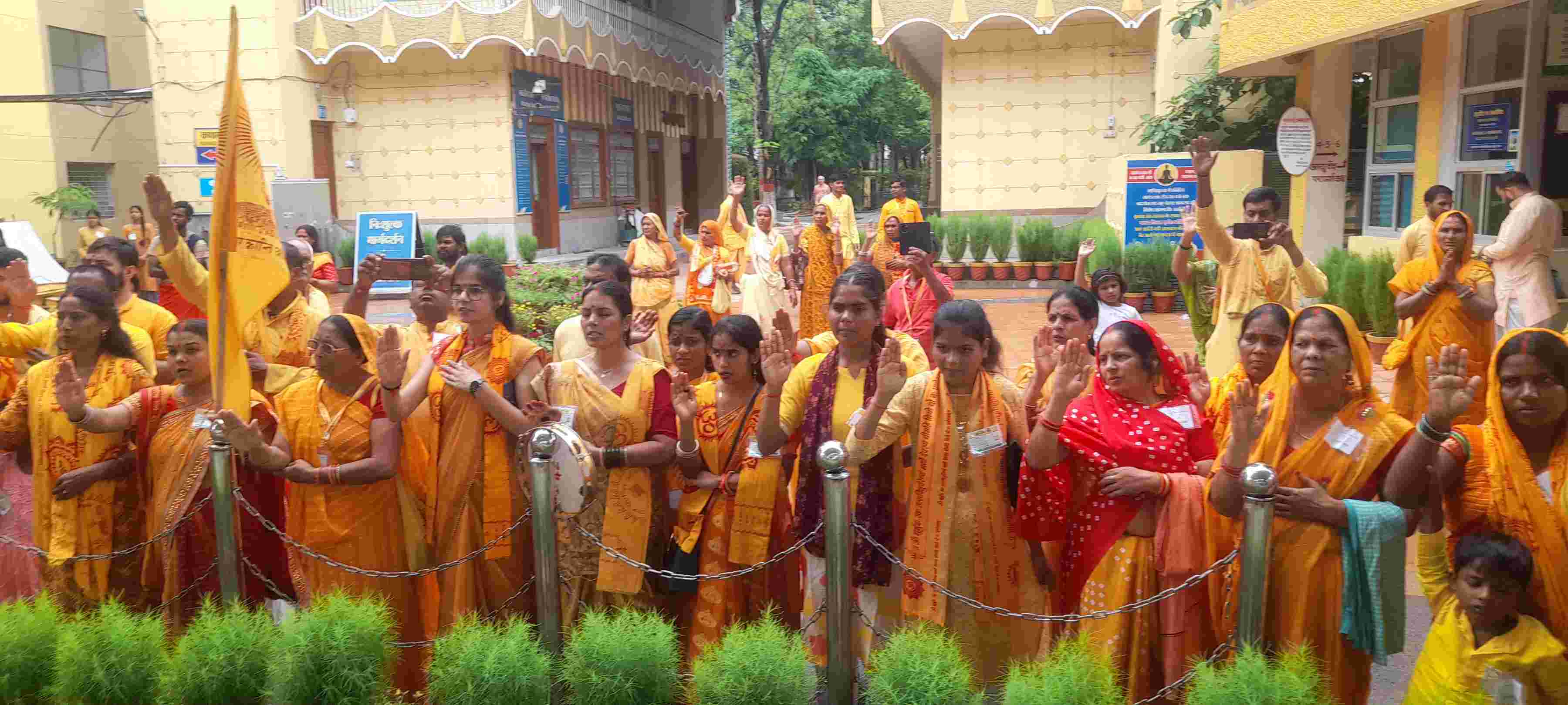 उत्साह के साथ युवाओं ने लिया संकल्प