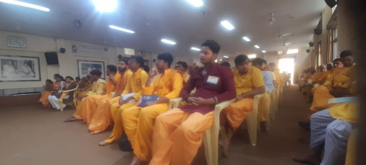 युगधर्म का संदेश लेकर आए – केदार प्रसाद दुबे