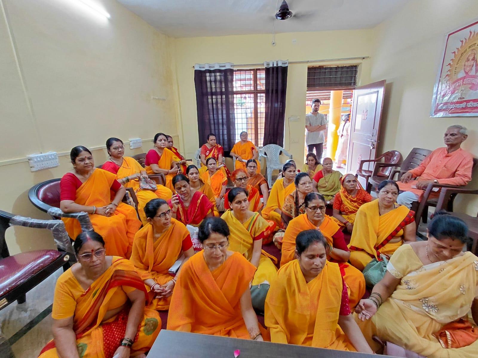 नारी उत्कर्ष एवं देव परिवार विस्तार अभियान शताब्दी वर्ष कार्यालय उद्घाटन