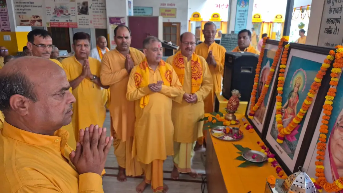 प्रांतीय शिक्षक गरिमा शिविर की तैयारियों में जुटा गायत्री परिवार, 4 अक्टूबर को लखनऊ में होगा भव्य आयोजन